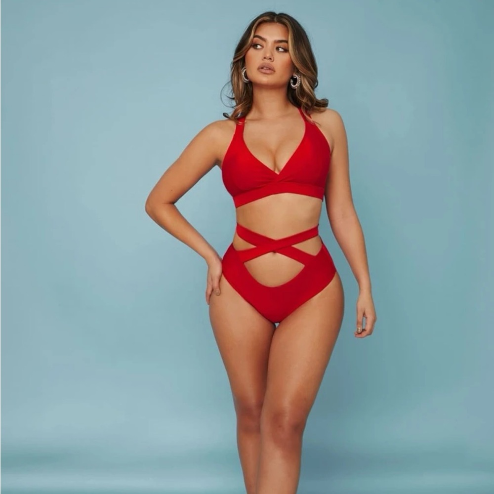 New never worn Red Criss Cross two piece bikini Medium